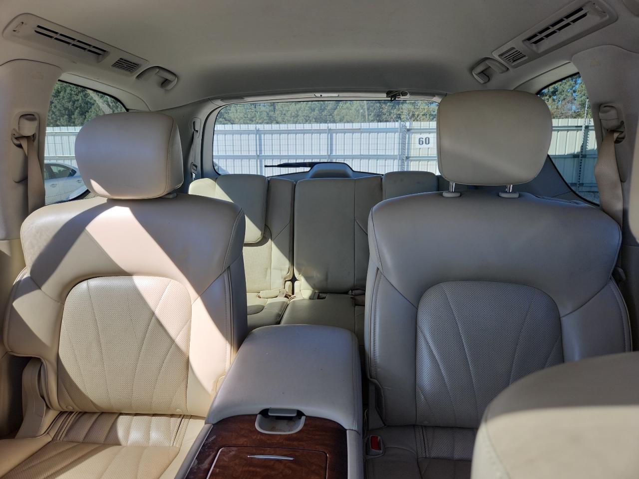 2016 INFINITI QX80