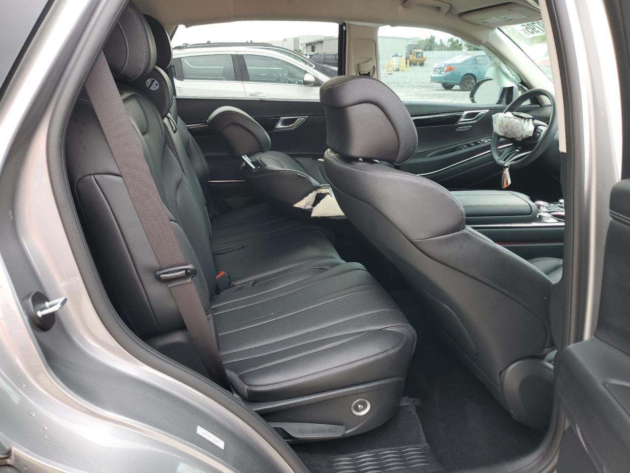 2025 GENESIS GV80