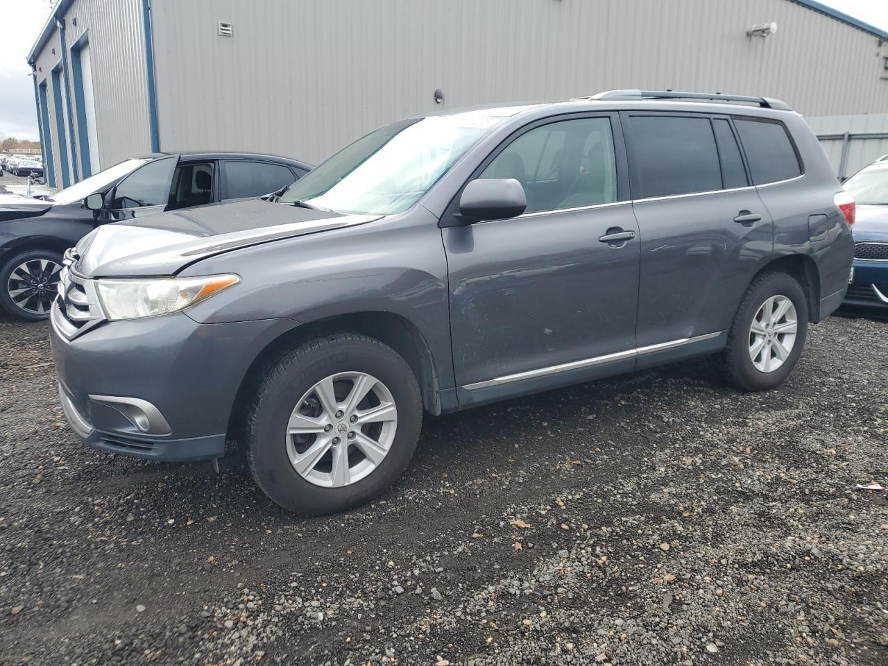 2013 TOYOTA HIGHLANDER