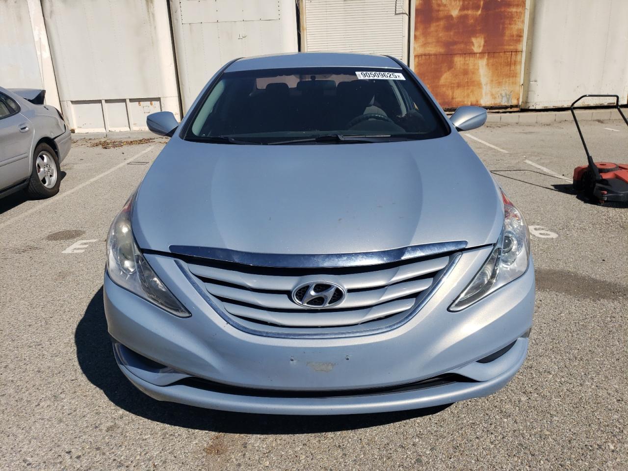 2011 HYUNDAI SONATA