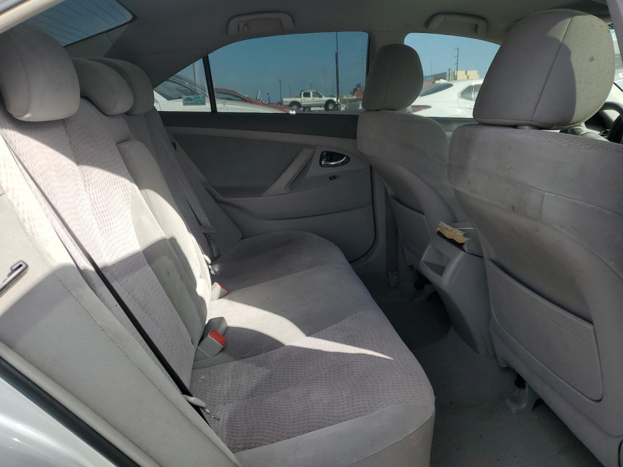 2011 TOYOTA CAMRY