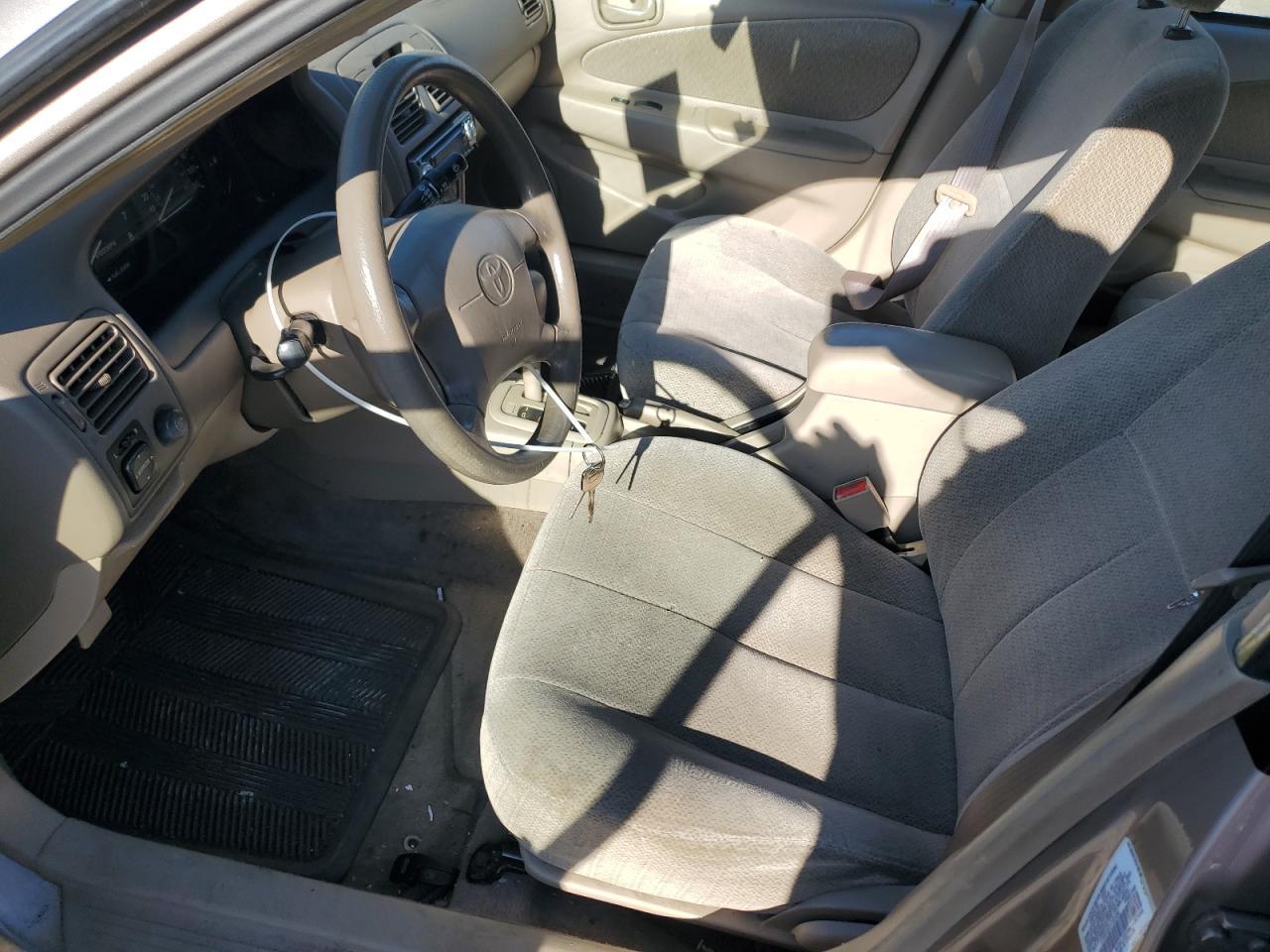 2001 TOYOTA COROLLA