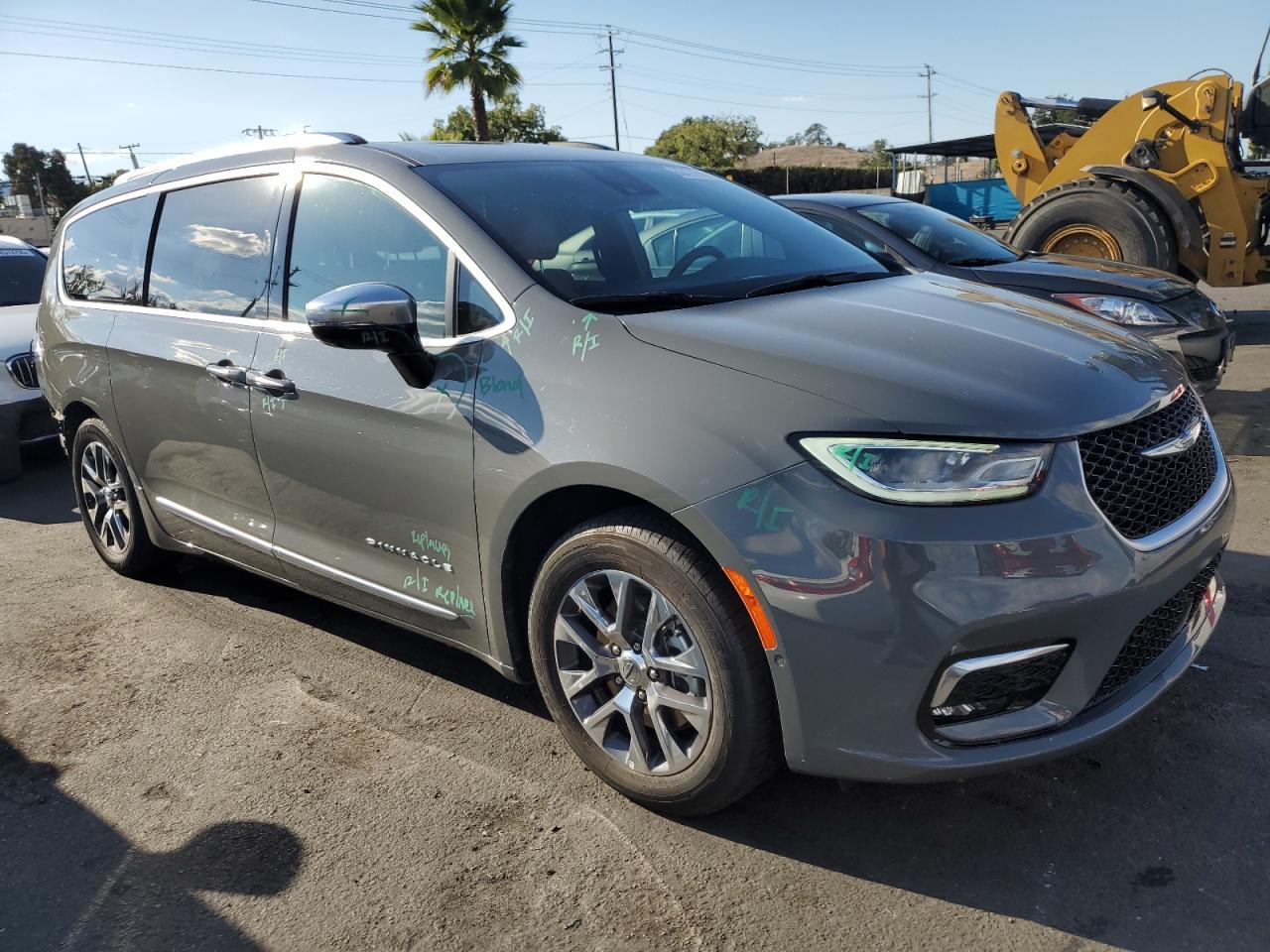 2023 CHRYSLER Pacifica