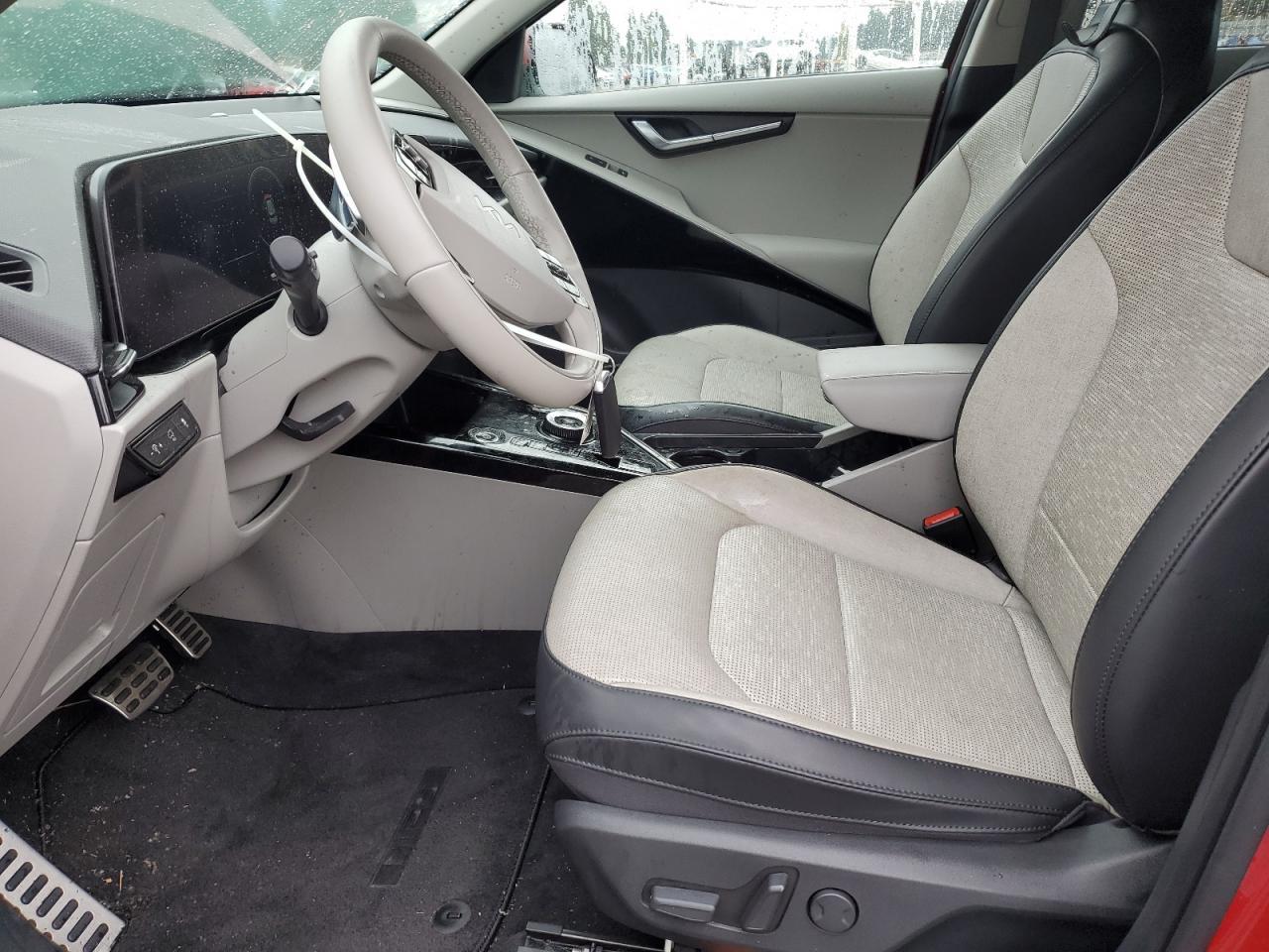 2023 KIA Niro