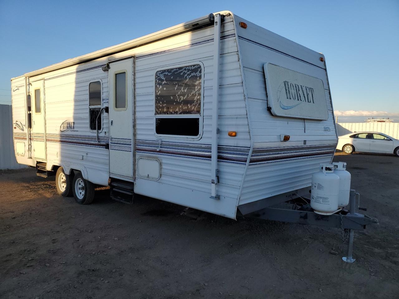 2001 KEYSTONE HORNET