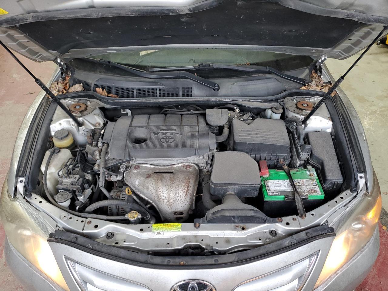 2011 TOYOTA CAMRY