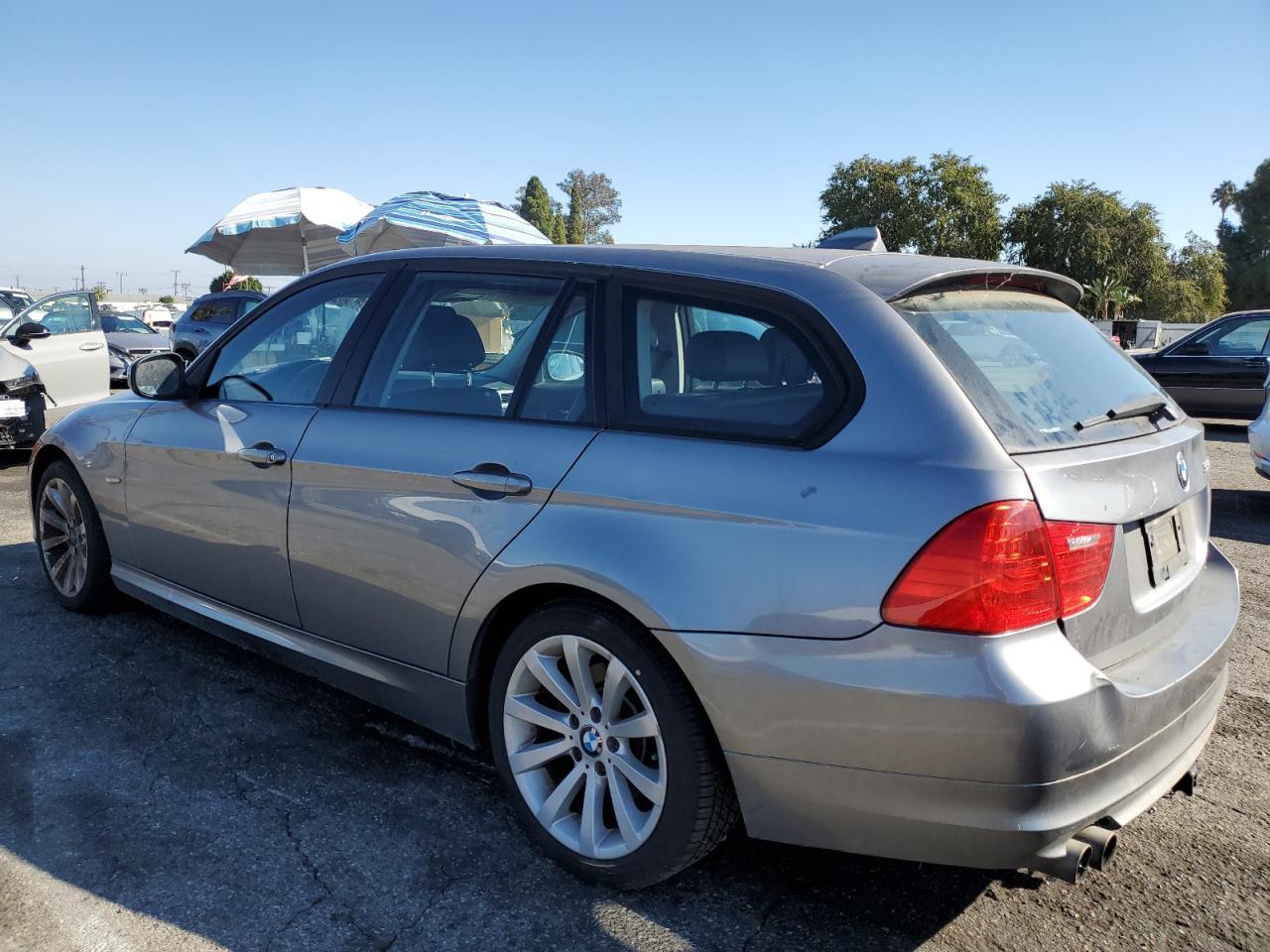 2011 BMW 3 SERIES
