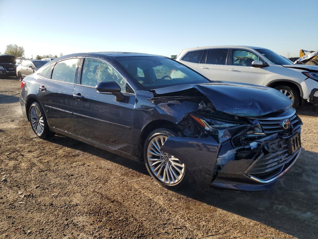 2019 TOYOTA Avalon