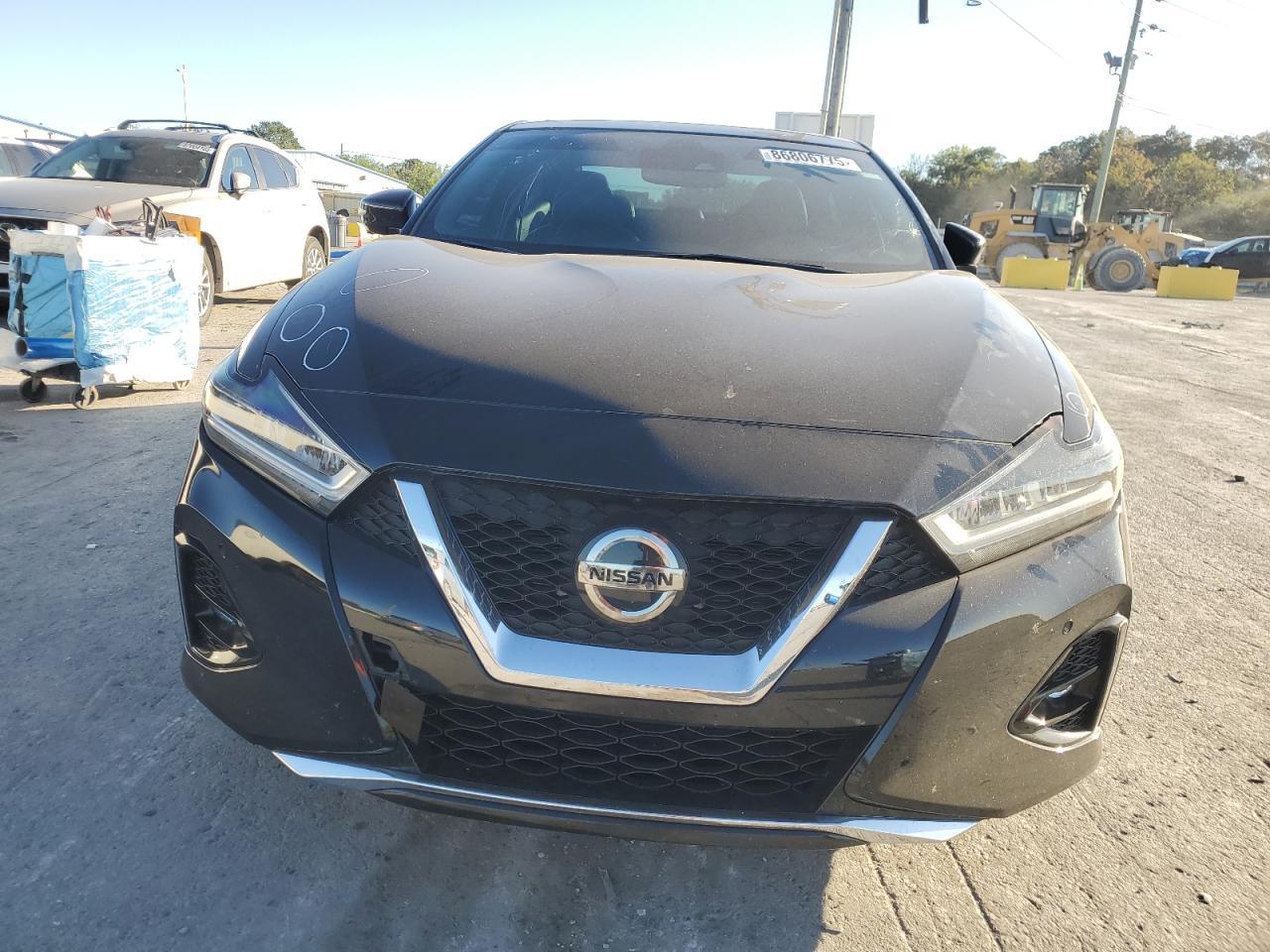 2019 NISSAN Maxima