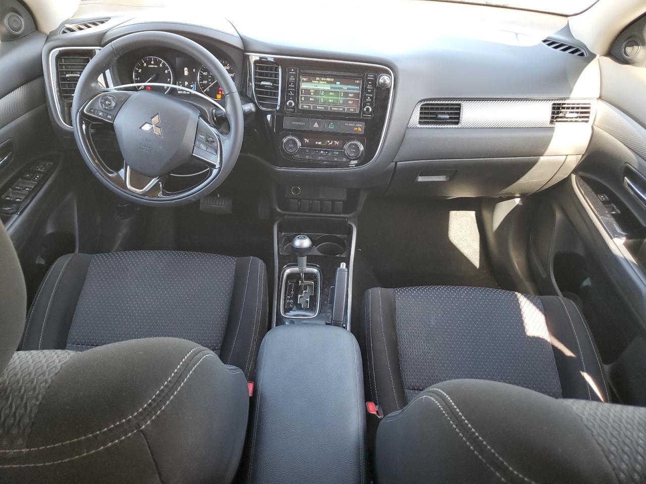 2017 MITSUBISHI outlander