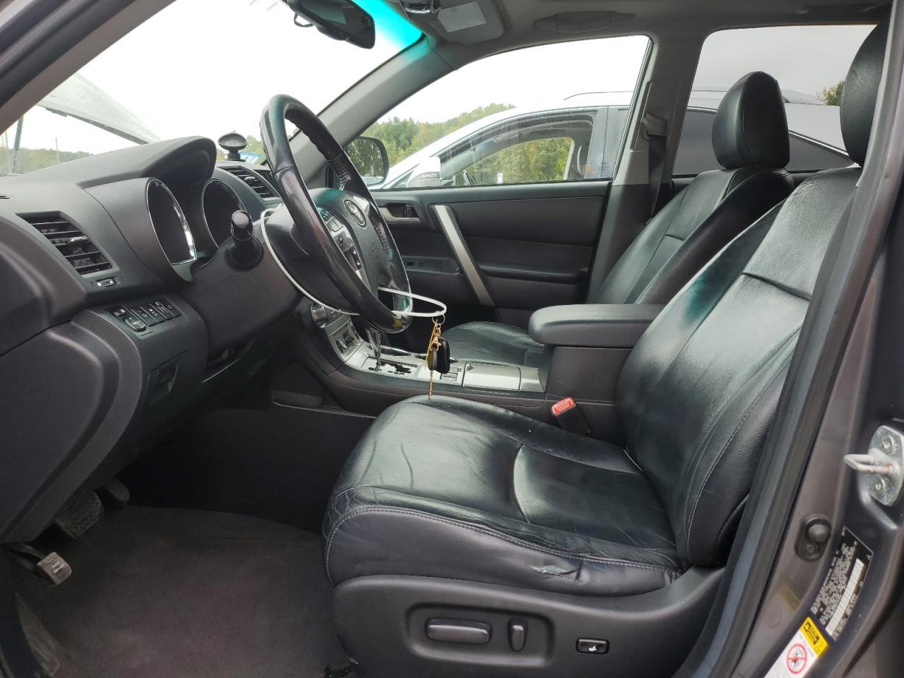 2012 TOYOTA HIGHLANDER