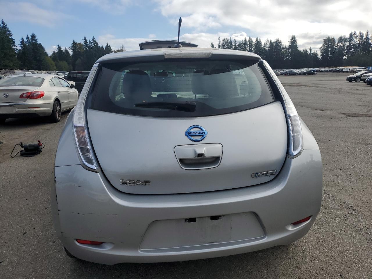 2012 NISSAN LEAF