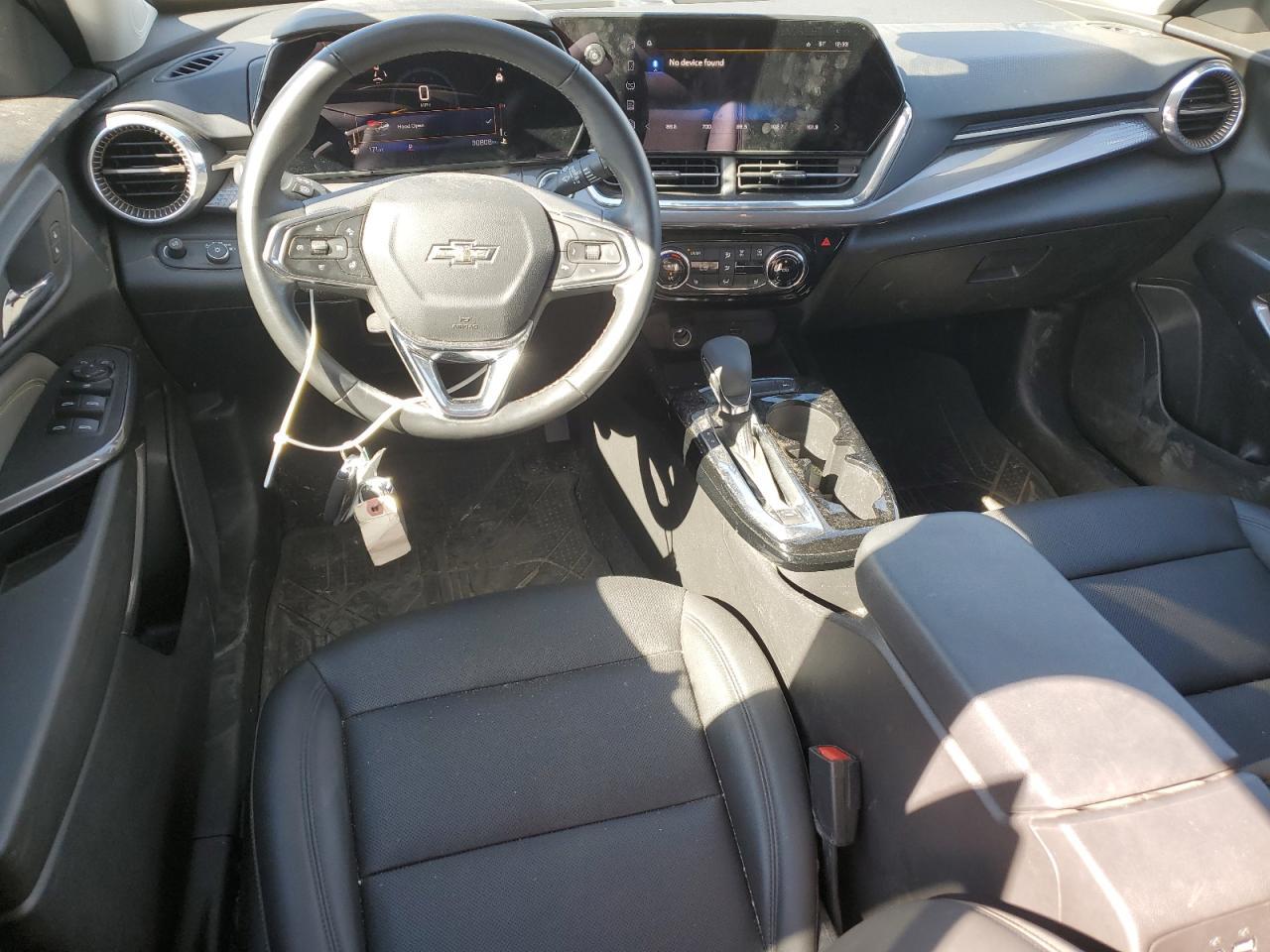2025 CHEVROLET TRAX