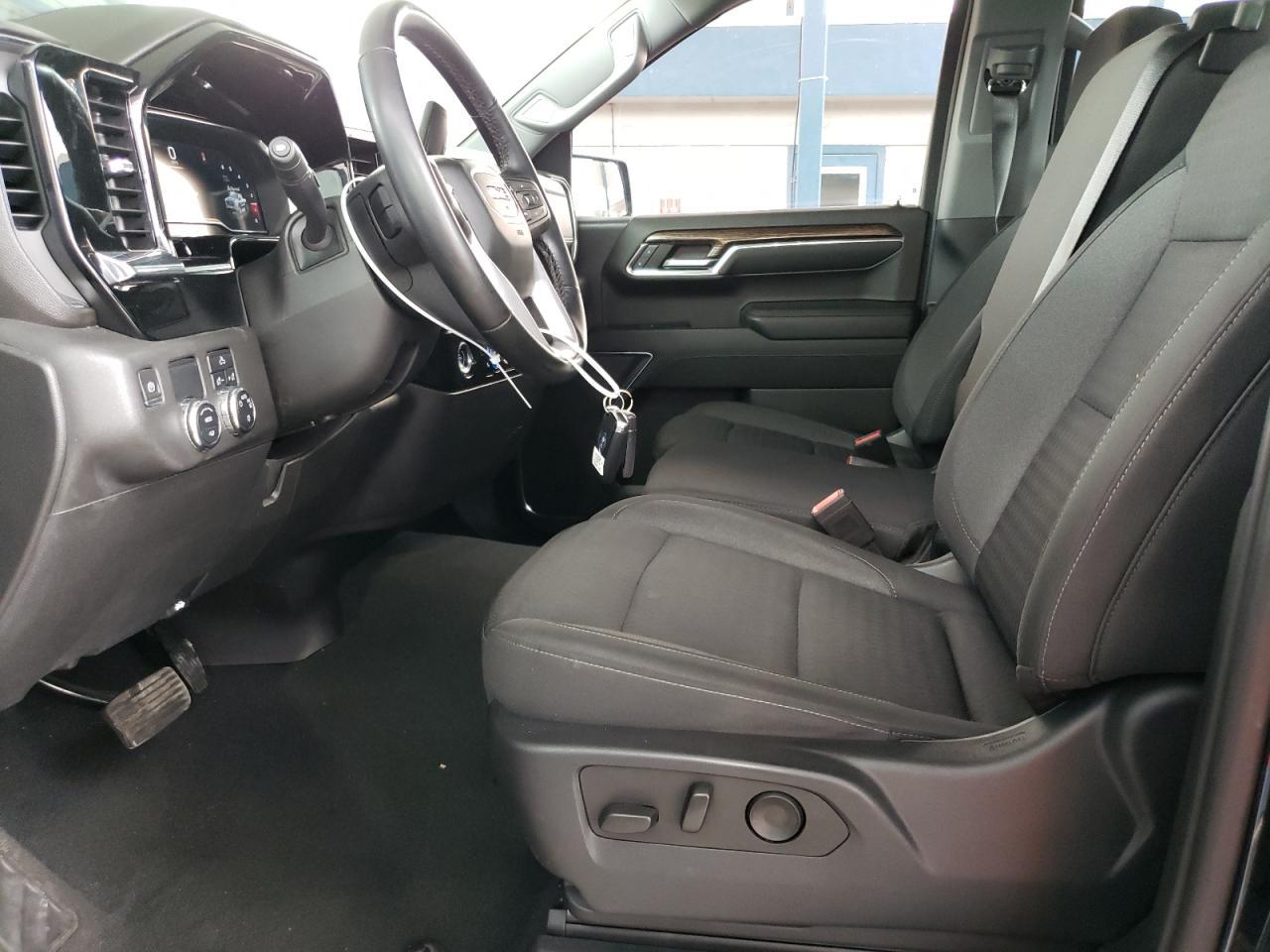2023 GMC Sierra