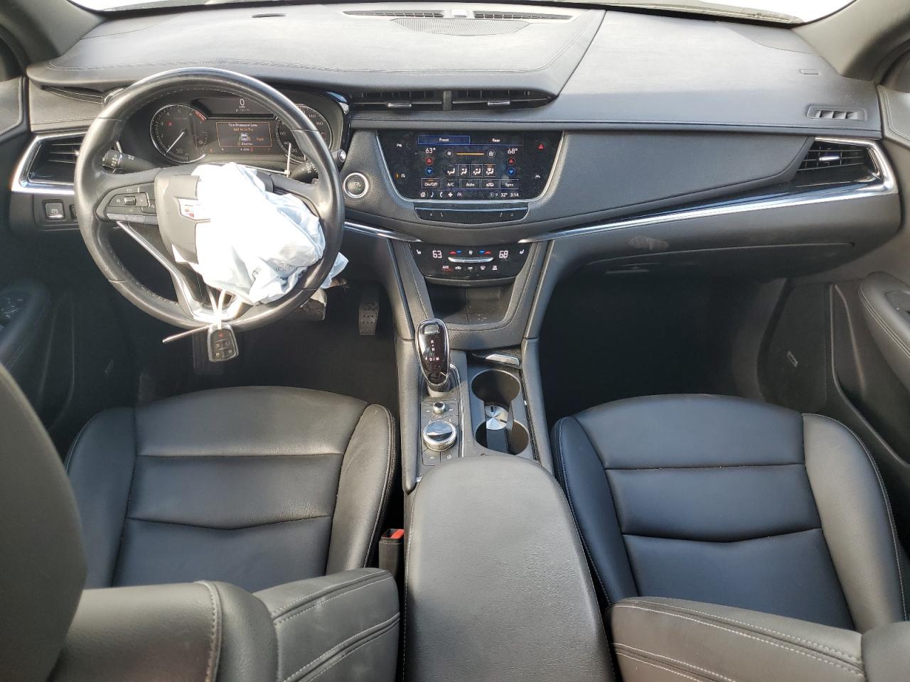 2022 CADILLAC XT6