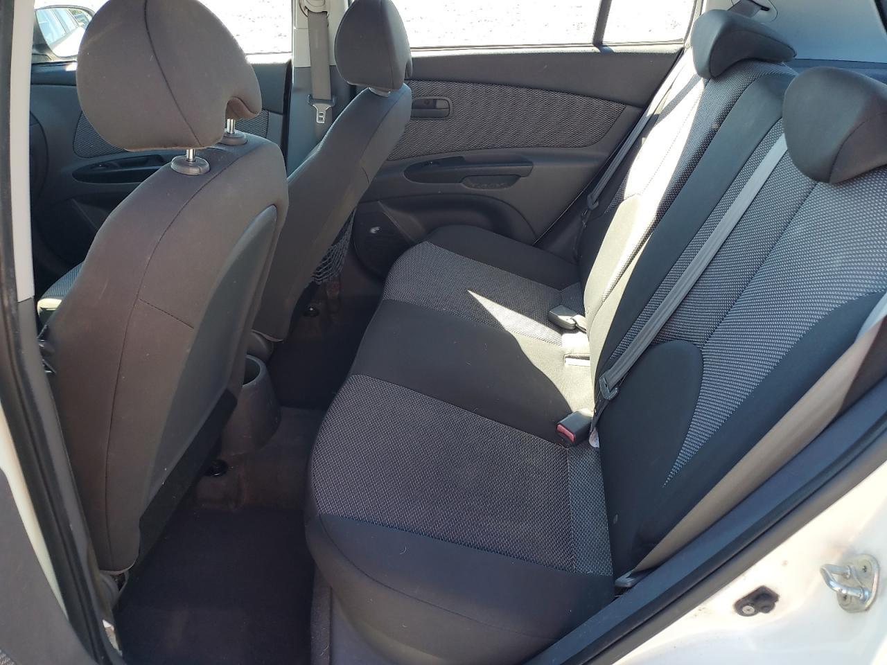 2010 KIA RIO
