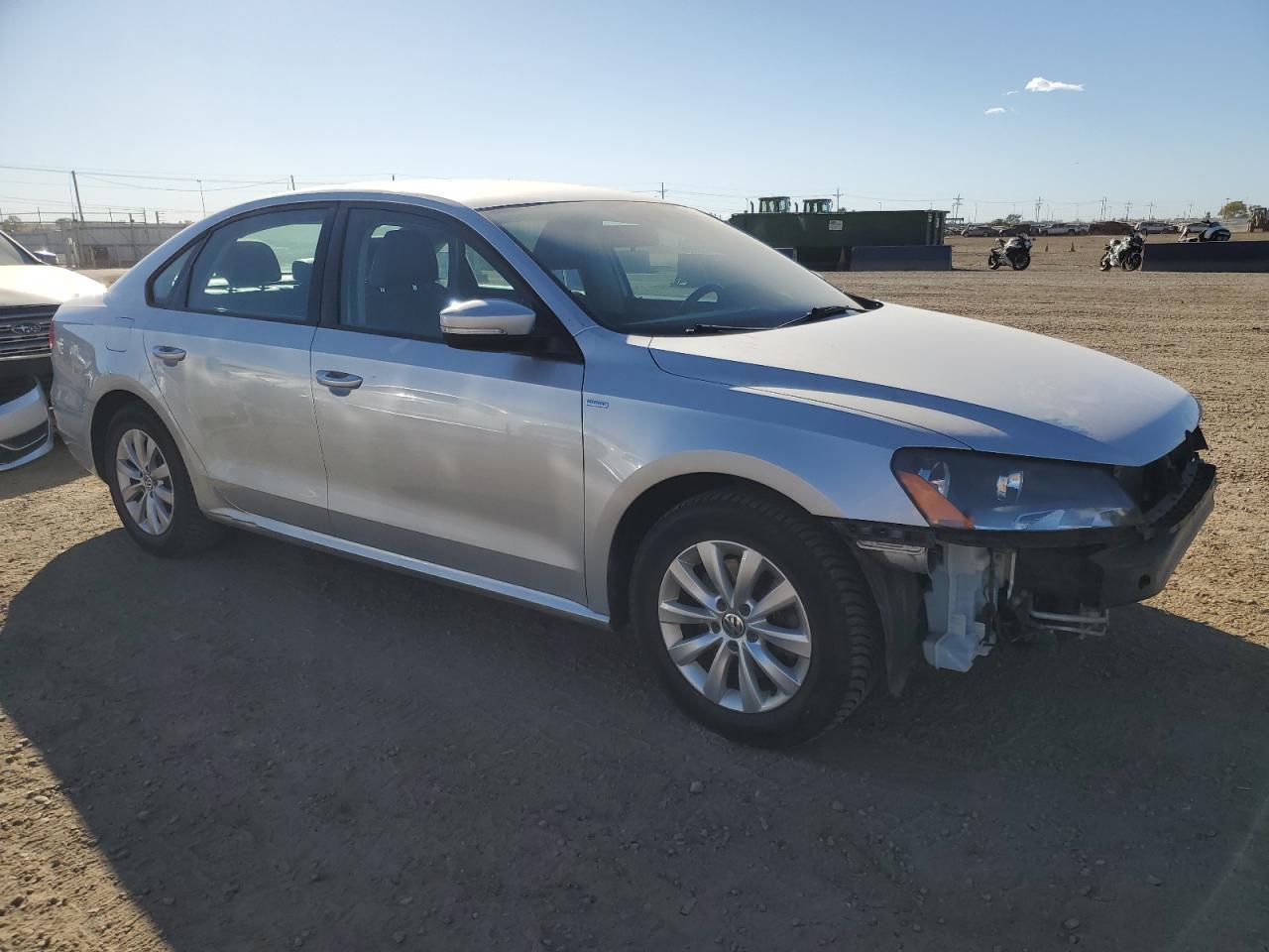 2014 VOLKSWAGEN Passat