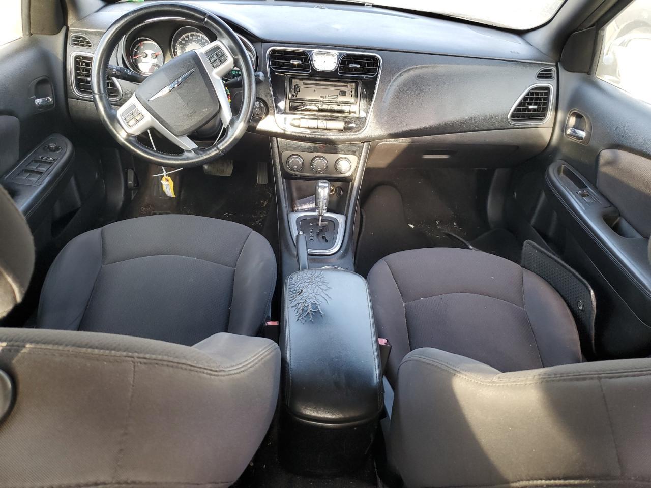2013 CHRYSLER 200