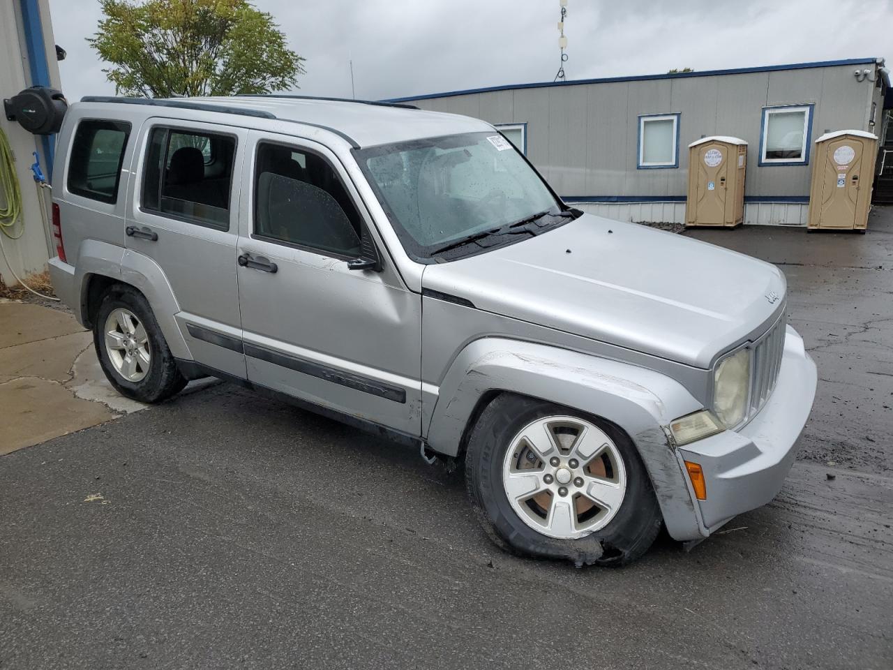 2012 JEEP Liberty