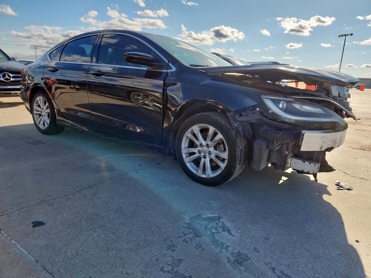 2015 CHRYSLER 200