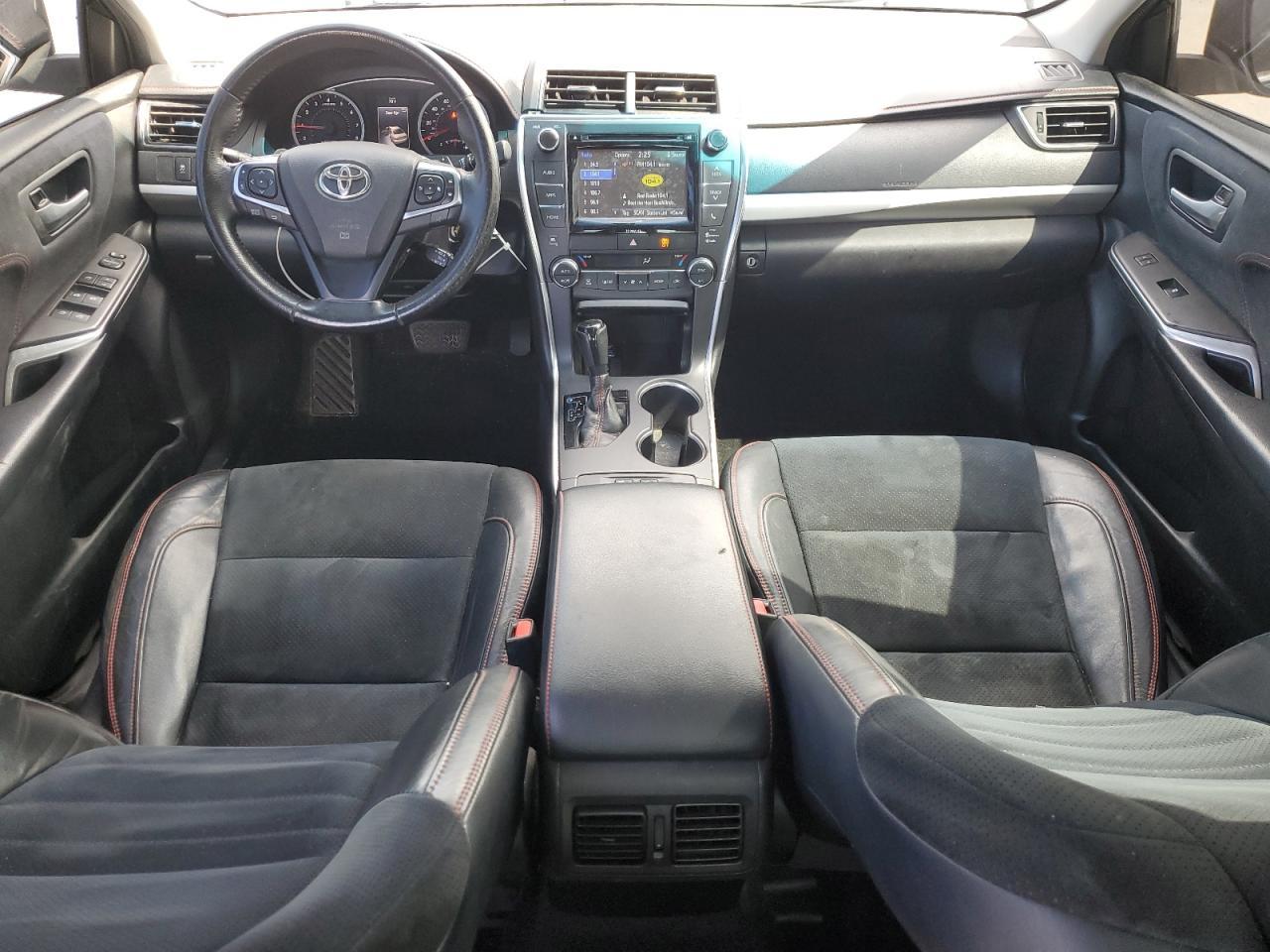 2017 TOYOTA CAMRY