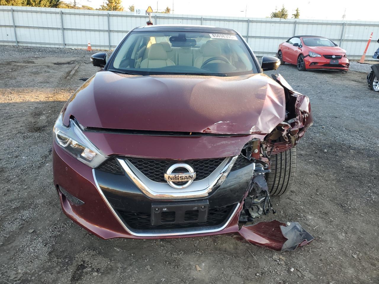 2016 NISSAN Maxima