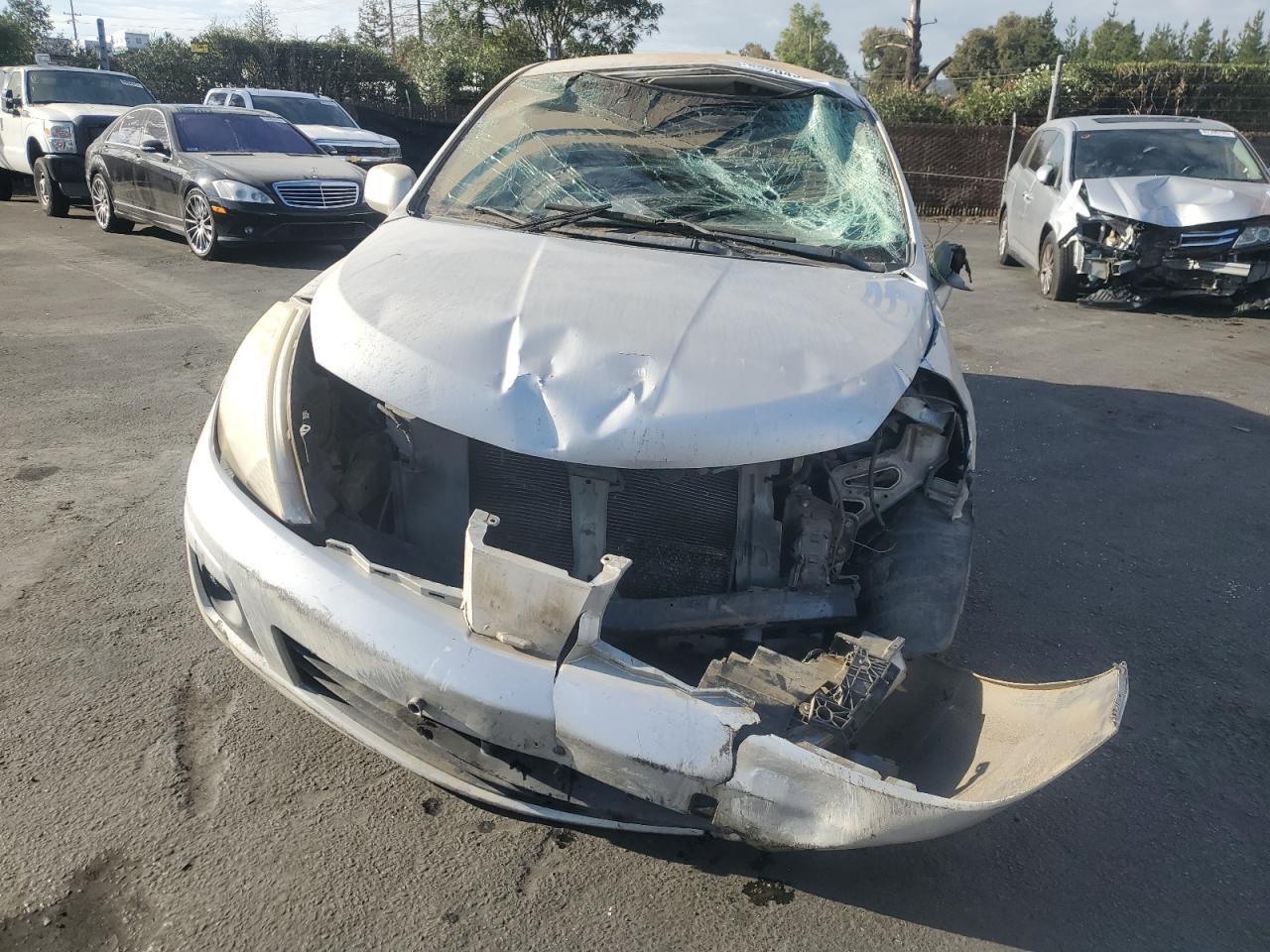 2009 NISSAN VERSA