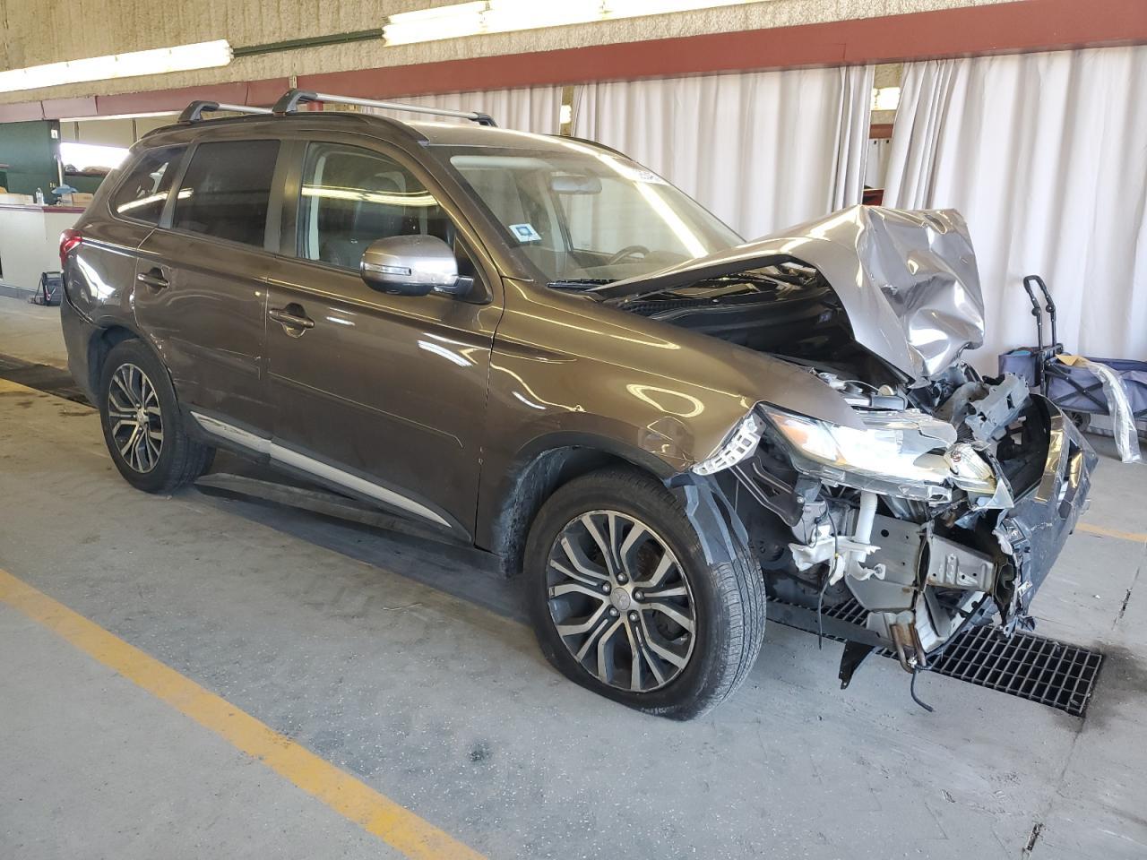 2016 MITSUBISHI outlander