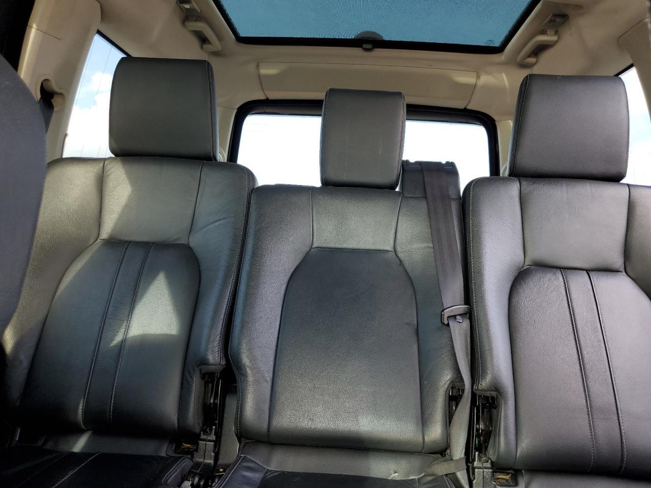 2011 LAND ROVER LR4