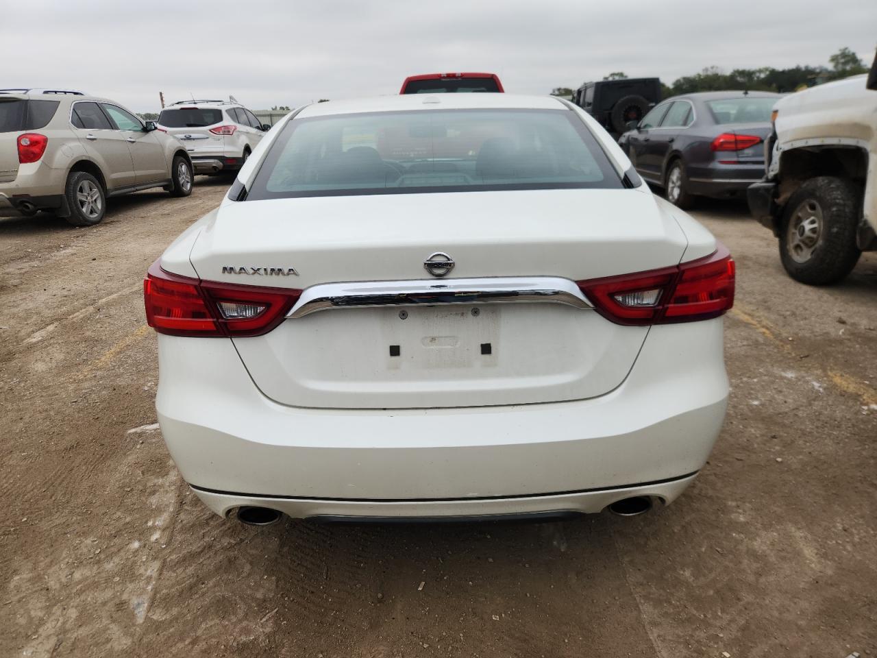 2017 NISSAN Maxima
