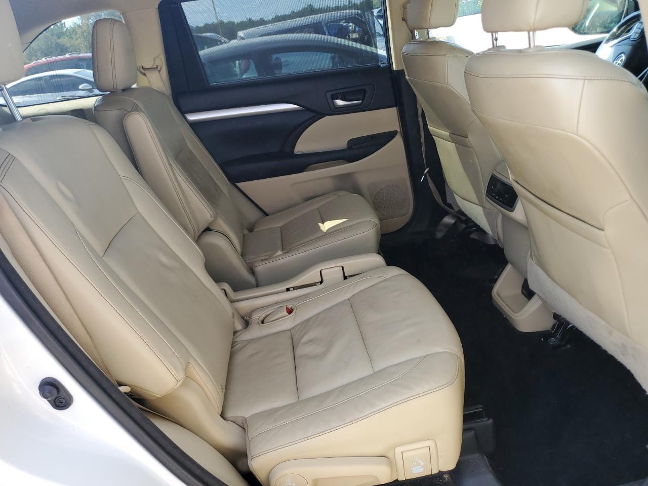 2015 TOYOTA HIGHLANDER