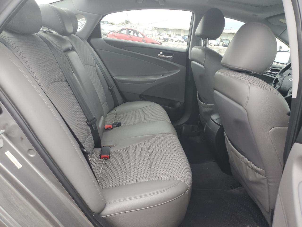 2011 HYUNDAI SONATA