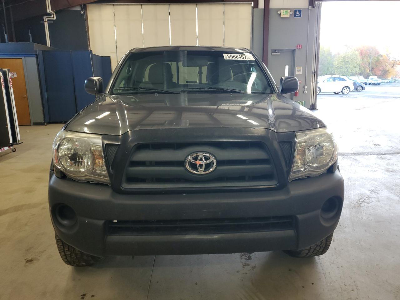 2011 TOYOTA TACOMA
