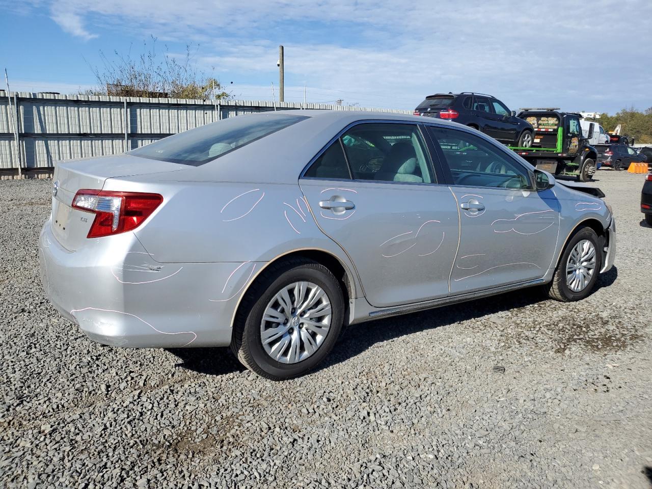 2014 TOYOTA CAMRY