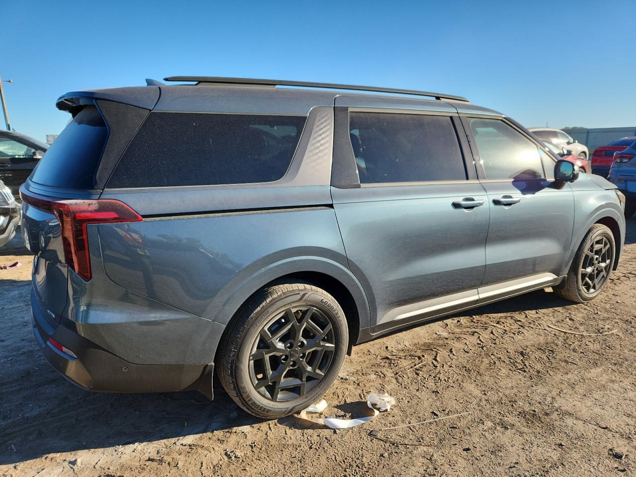 2025 KIA Carnival