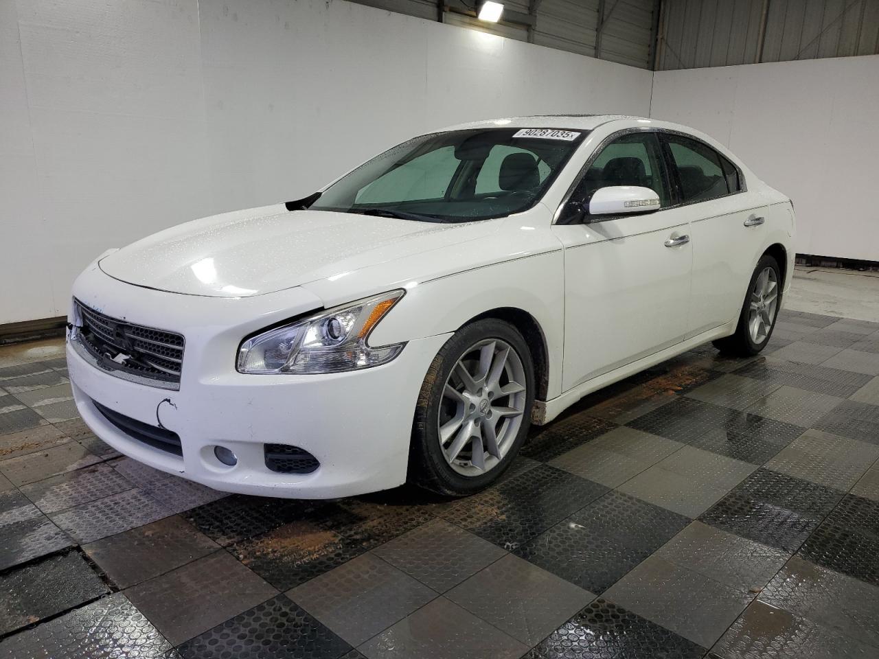 2011 NISSAN Maxima