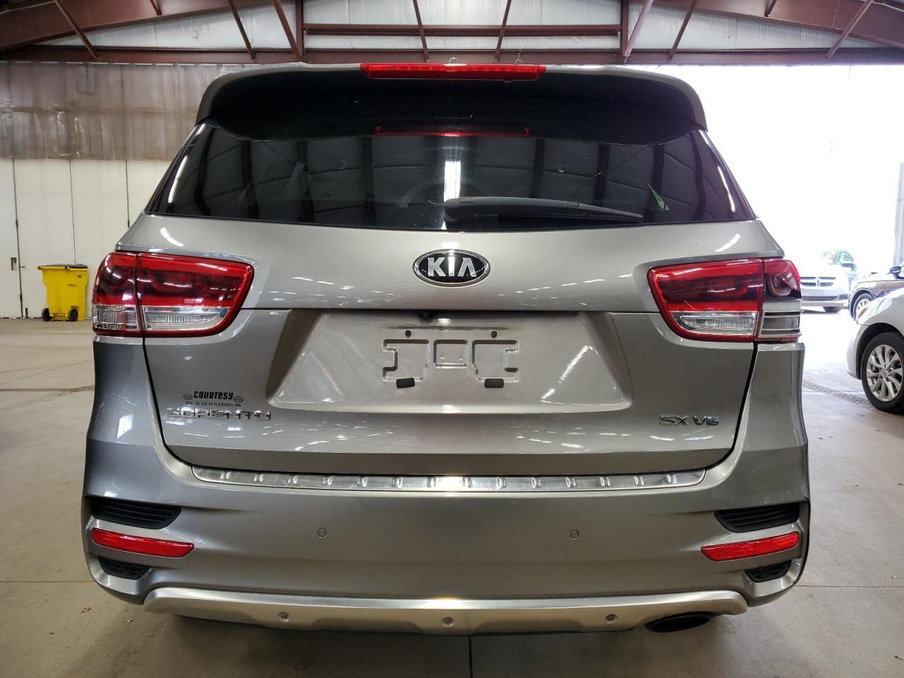 2016 KIA SORENTO