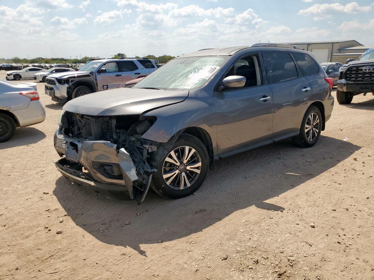 2017 NISSAN PATHFINDER