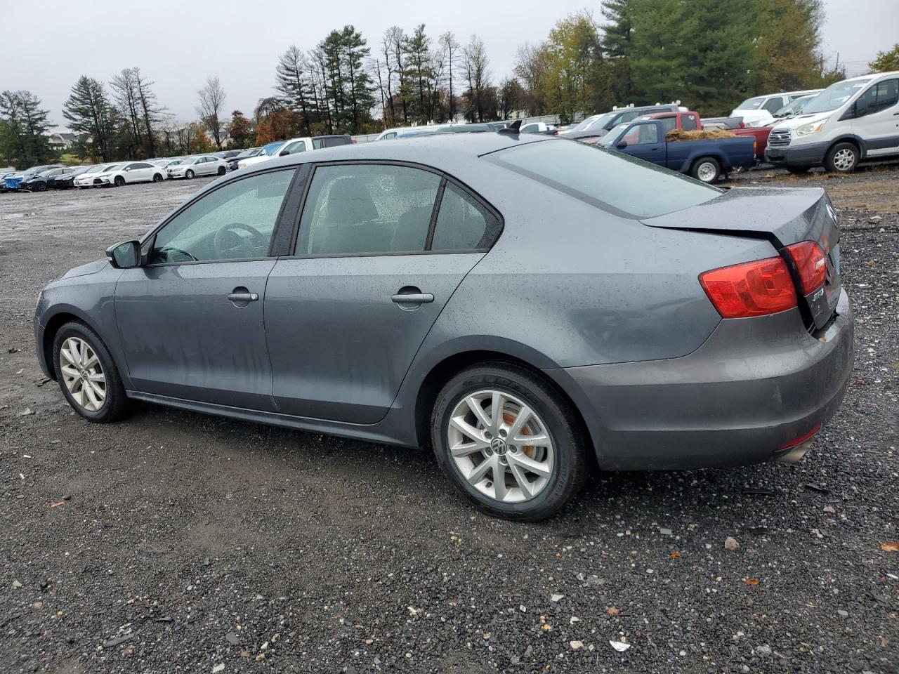 2011 VOLKSWAGEN JETTA
