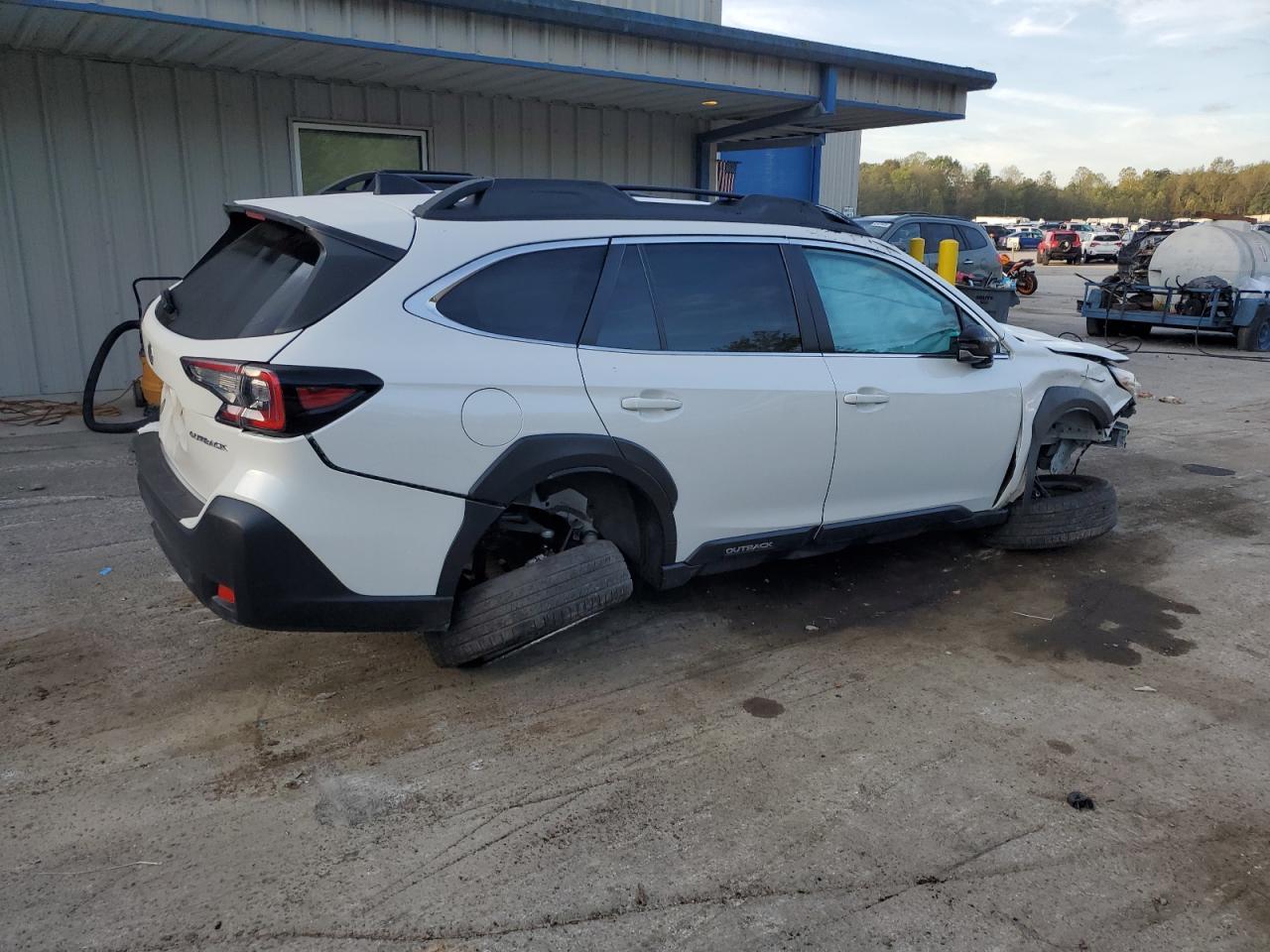 2023 SUBARU Outback
