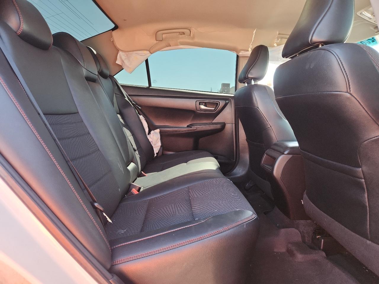 2016 TOYOTA CAMRY