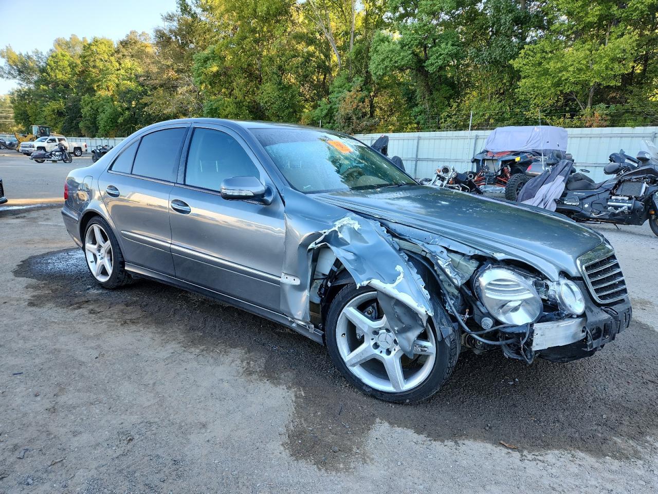 2009 MERCEDES-BENZ E-Class
