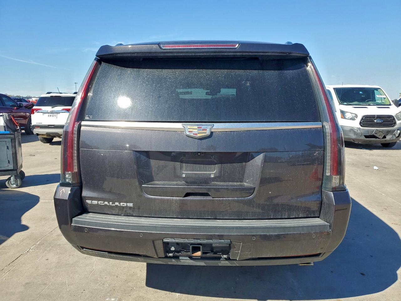 2018 CADILLAC Escalade ESV