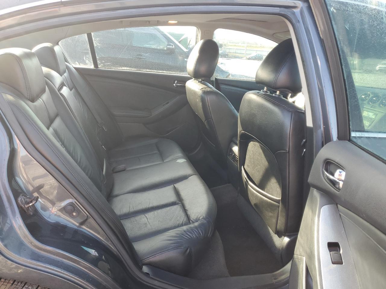 2010 NISSAN ALTIMA