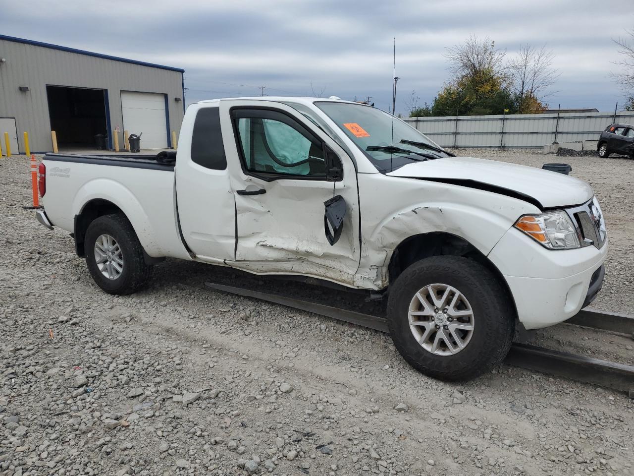 2017 NISSAN Frontier