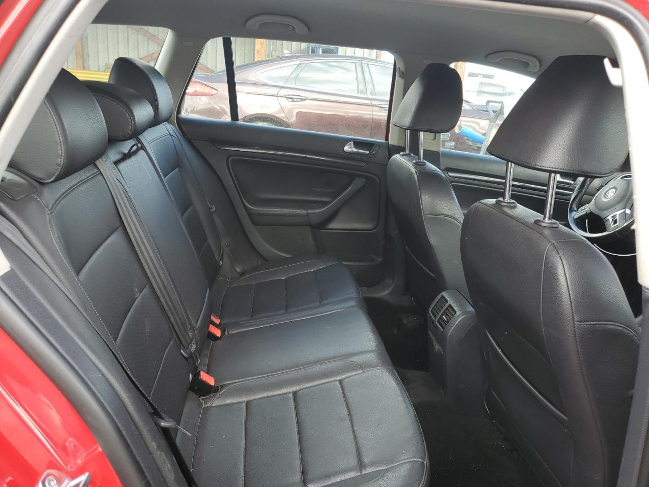 2011 VOLKSWAGEN JETTA