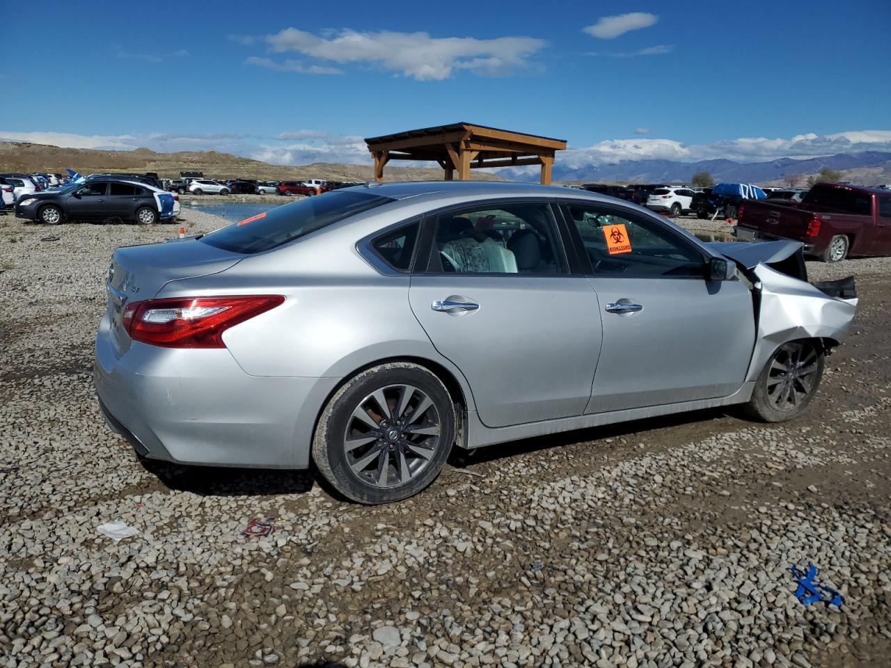 2017 NISSAN ALTIMA