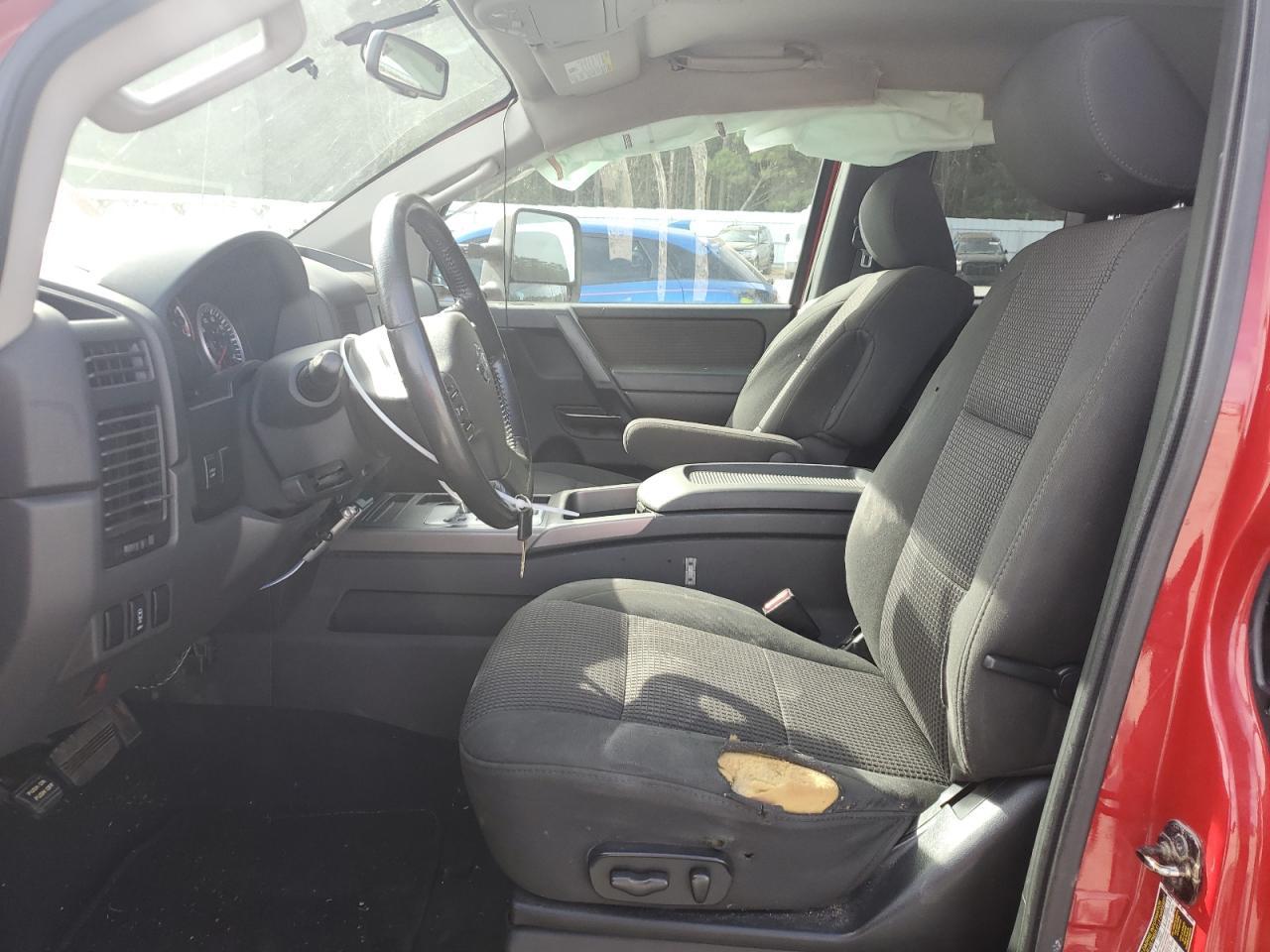2012 NISSAN Titan