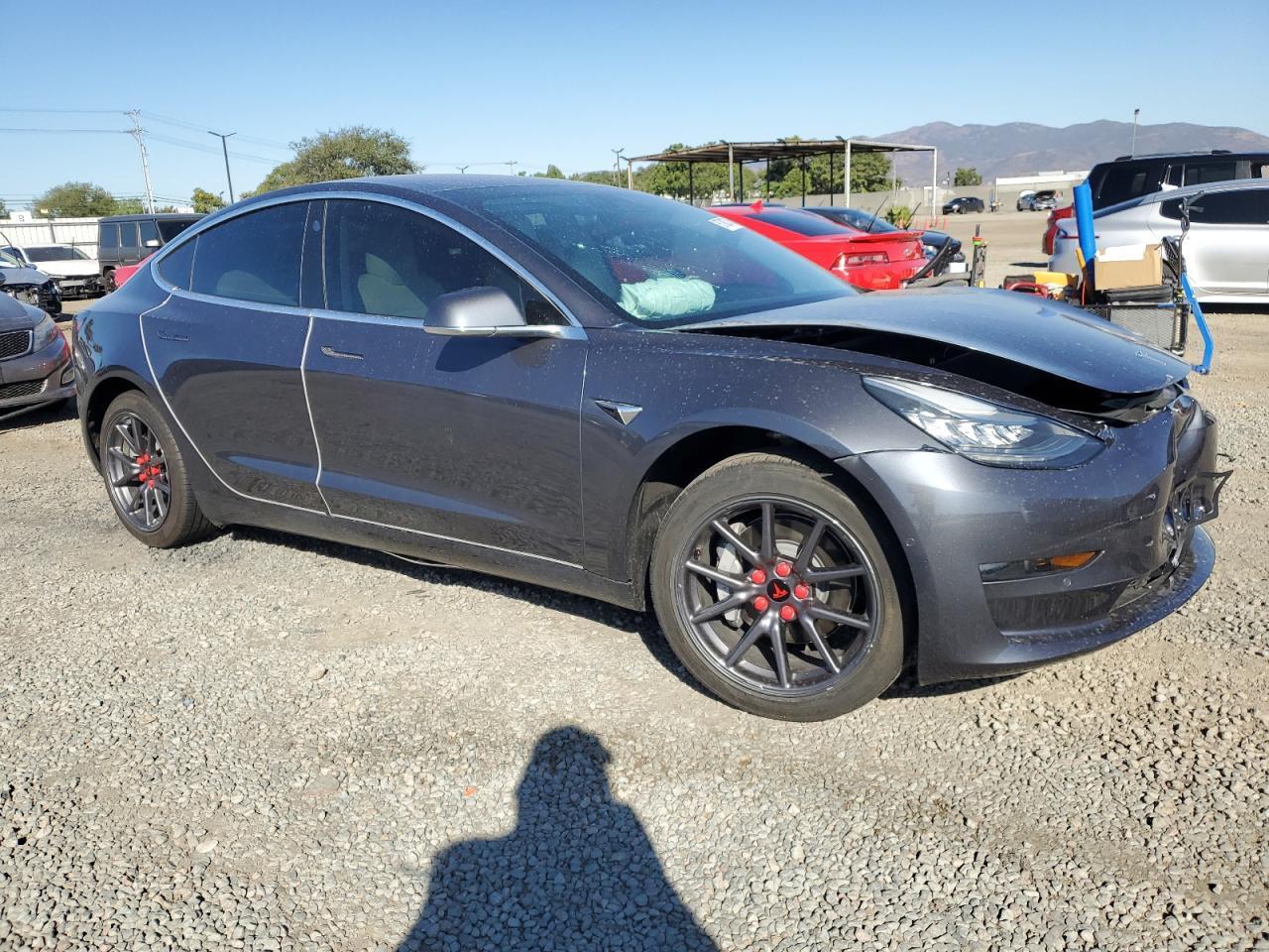2018 TESLA MODEL 3