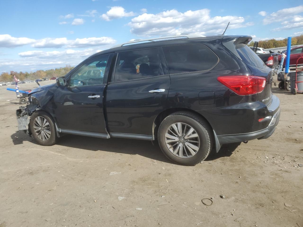 2018 NISSAN PATHFINDER